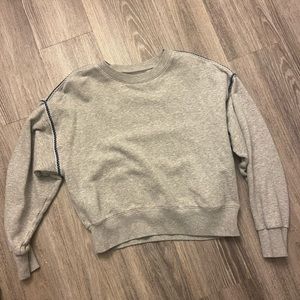 Cropped Gray Sweatshirt